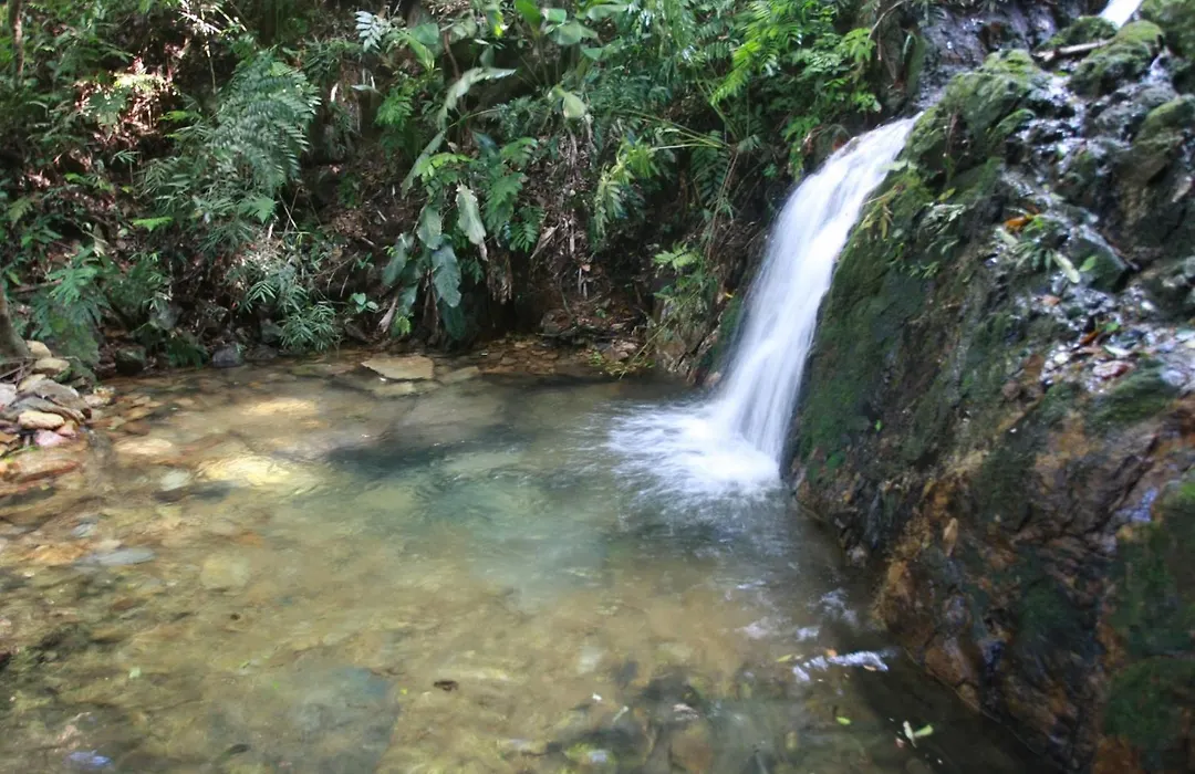 Pousada Com Piscina Perto do Beto Carrero 50 Metros Praia do Trapiche Melhor Localização de Penha-1